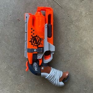Nerf gun revolver